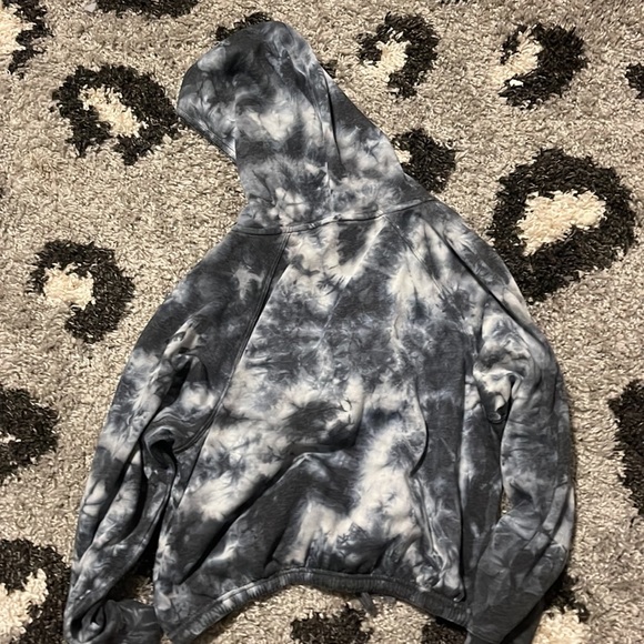 Light, soft, tie-dye hoodie! - Picture 3 of 3